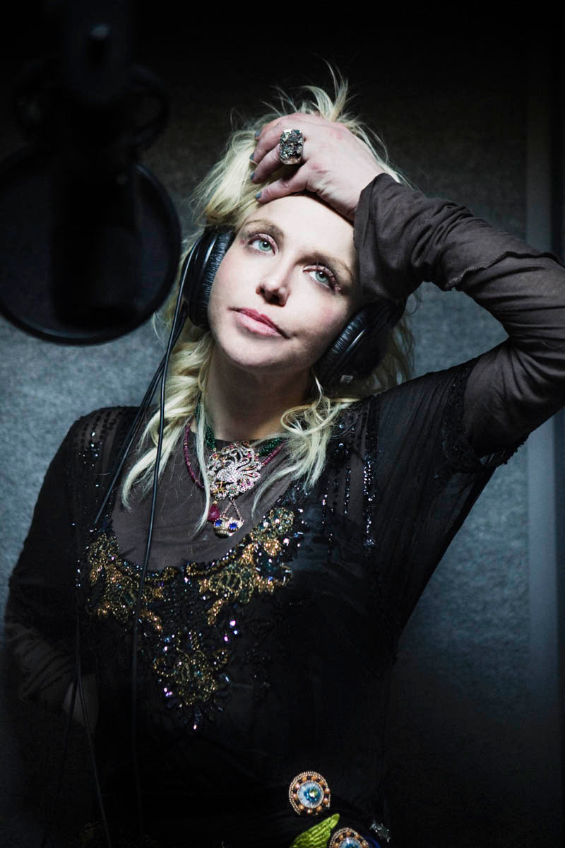 Courtney Love, Recording in the studio 02