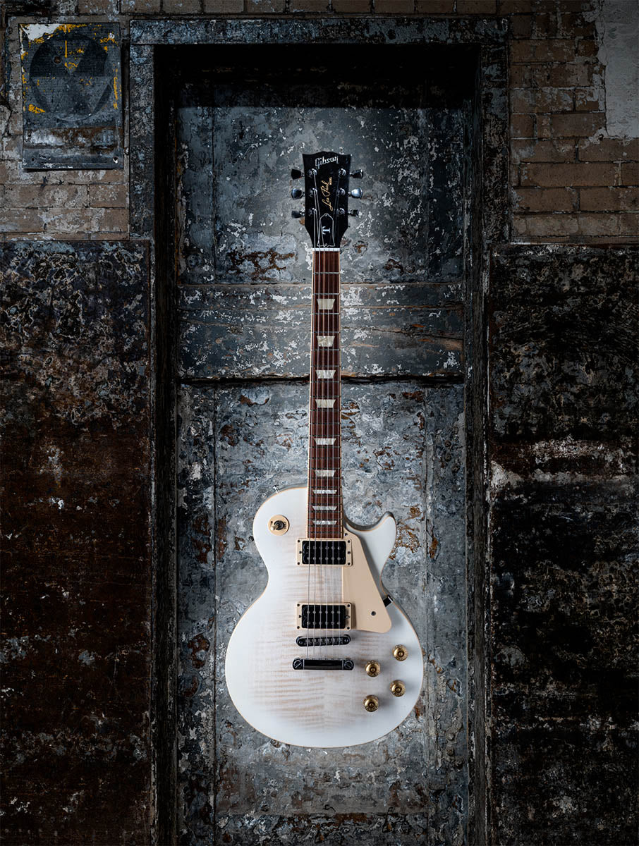 White Gibson Les Paul